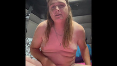 NerdyRegin: 想和我一起玩的饥渴女郎独自在我的卡车里