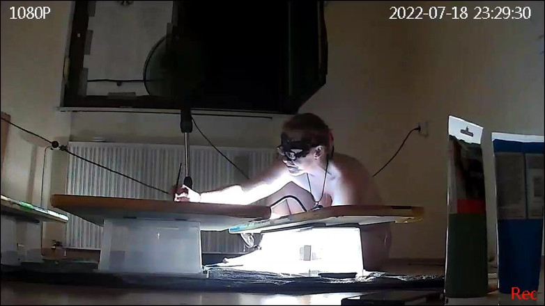 KittieNoOne: Lucrare de artă goală cu un dop