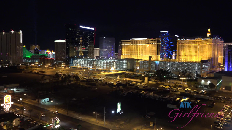 ATK Fans (Girlfriends): Virtuell semester i Las Vegas med Sara Luvv