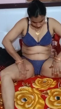 Professora sexy nua e mostrou sexo ao diretor da faculdade