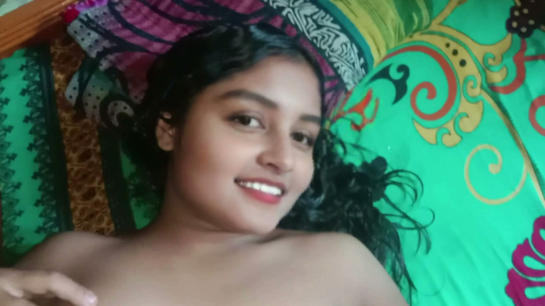 newsexmi12: Cute Girl First Time Losing Virginity. Very Painful Hardcore Sex....