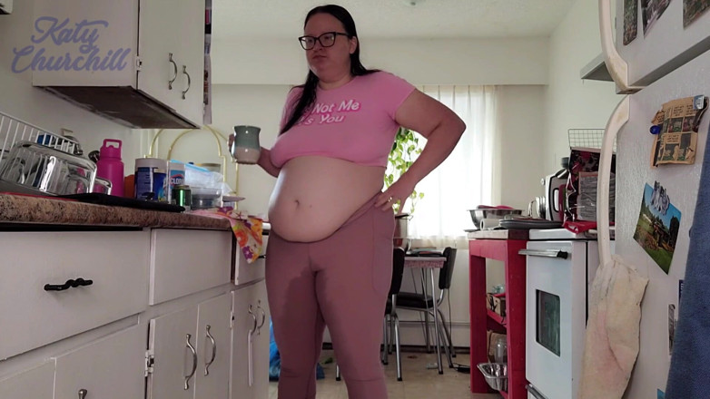 Katy Churchill: Gorda baba mijando em todos os lugares