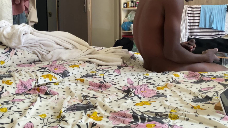 Mr Cute Cock: 绿帽老公租大黑屌给荡妇人妻授精 第2部分