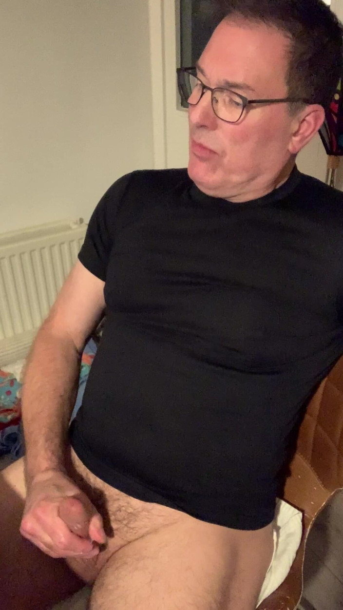TJenner: Jerking--off Before Bed at the Table. Nice Ogasm