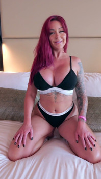Zoe Grey recebe garanhões com dupla foda vaginal