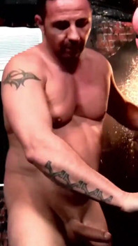 BDSM Sklave anal fodida esguicho