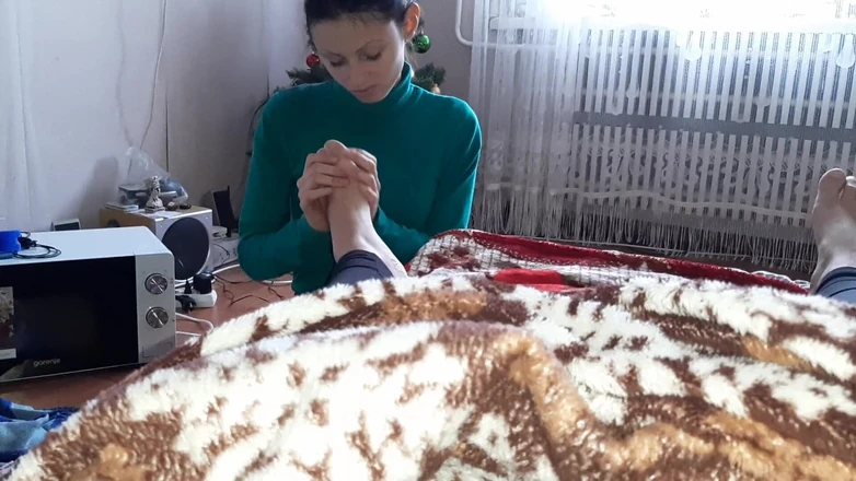 Lesbian-illusion: Eu me masturbo minha buceta enquanto a massagista faz uma...