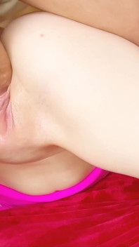 Orgasmo anale femminile e sborrata dentro figa