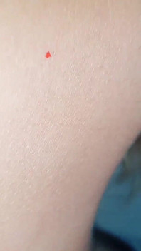 Saya bermain dengan adik tiri saya yang cantik nakal berambut merah