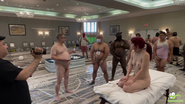 TadpolexStudio: Gangbang Sanguine Rose merakam gonzo sudut pandangan pertama dengan rakaman...