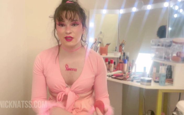 Natalie Napoli: Mala chica hace tu maquillaje de mariquita