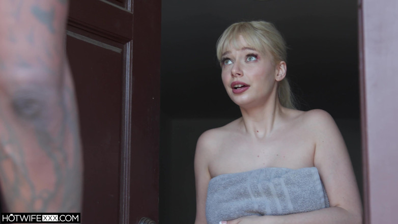 HotwifeXXX: Jessica's Halloween Party Cums Early