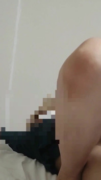 나이가 들어도 변태를 만족시킬 수 없는 남편에게 깊숙이 침입하는 변태 숙녀