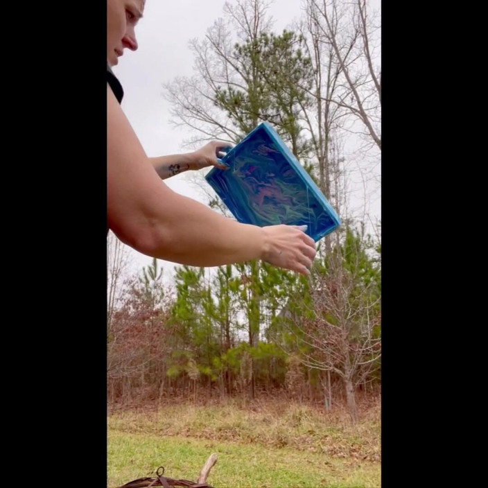 Suzy Wylde: Suzy Wylde är konstnär