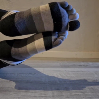 TheFootFetishZone: Esfregue-me # 2 - Ft. Dragond (comprimento total)