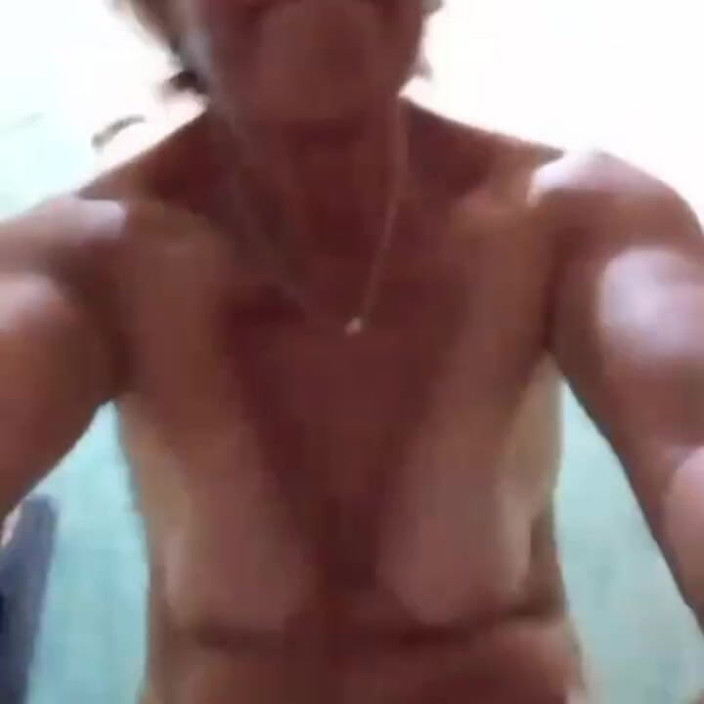 granny66mom: เล่นเสียวกับดิลโด้ของกู