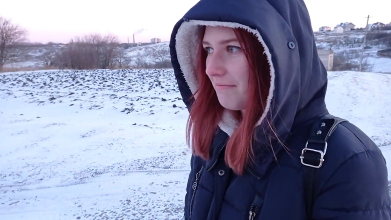 SweetAndFlow: Buitenseks in de winter - kerel neukt me hard