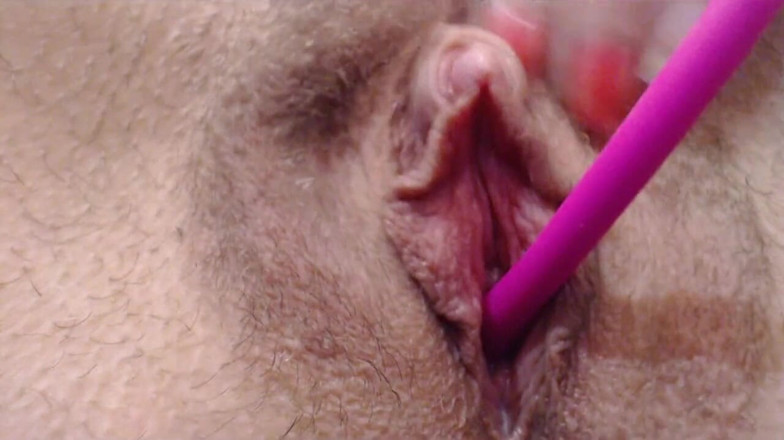 Cuteblonde666: Bujná masturbace