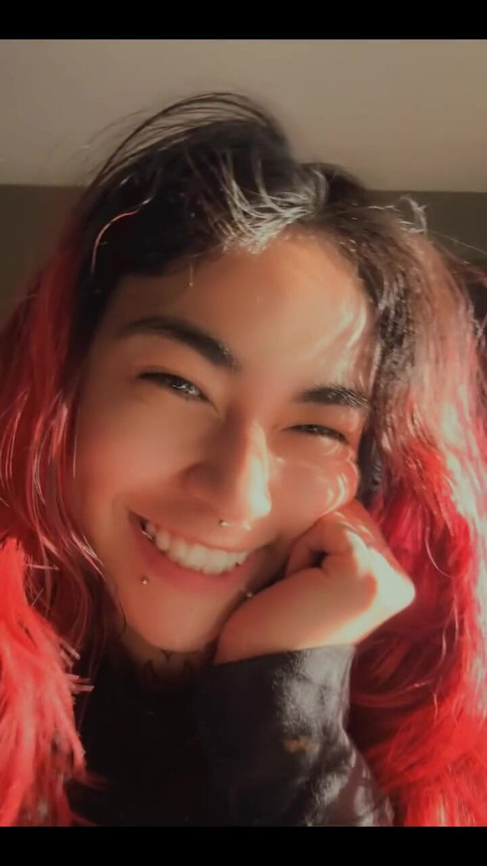 lilRavenFox: Napij se hodně vody a nezapomeň si koupit moji pr0n!