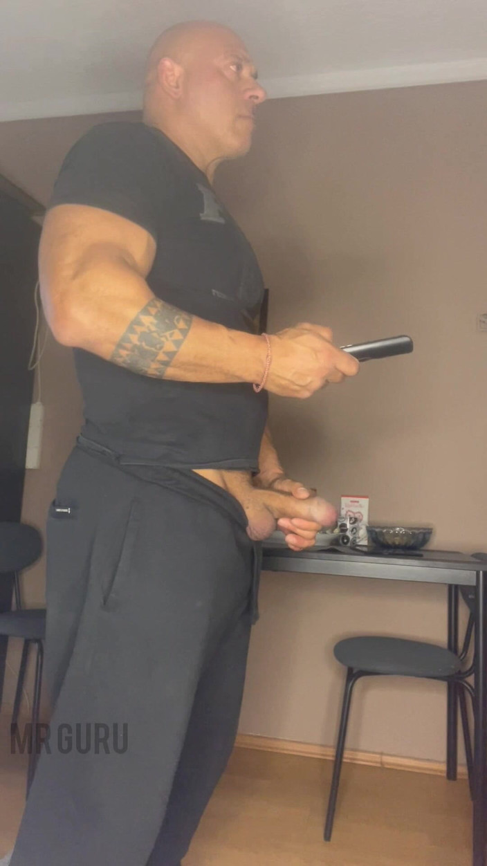 Mr. Guru: Caught Wank Ohhh Dont Come to My Room