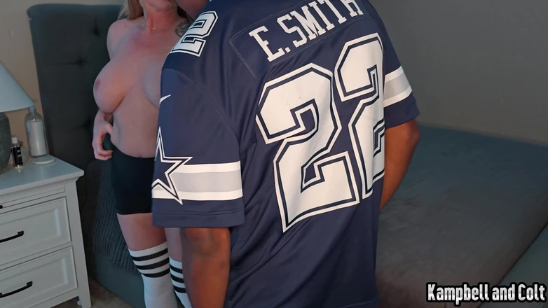 Thomas Colt: 教练的妻子乱搞他的明星球员和教练！