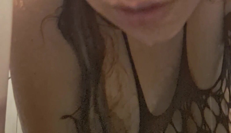 ayleenanais: Masturbating by Video Call in the Shower
