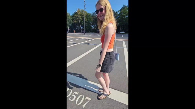 Bikergirl_97: Shoppen Im Einkaufszentrum Mit Grossem Dildo Und Orgasmus!