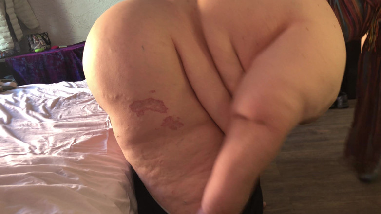 MistressWriggler: Gorąca laska nie może się doczekać, aby pocierać swoją soczystą...