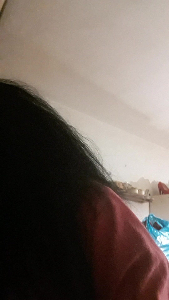 WEBREGINETTA2023: Vidéo éclaboussant contre la fenêtre