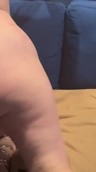 백인 대물 자지에게 따먹히는 동네 짱 드라이버
