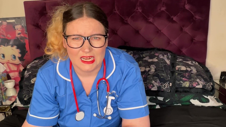 MissFFW: Медсестра ffw висміює невдаху голкового члена