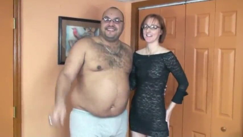 My MILF: Con đĩ hứng tình đeo kính bị bắn tinh lên mặt sau...