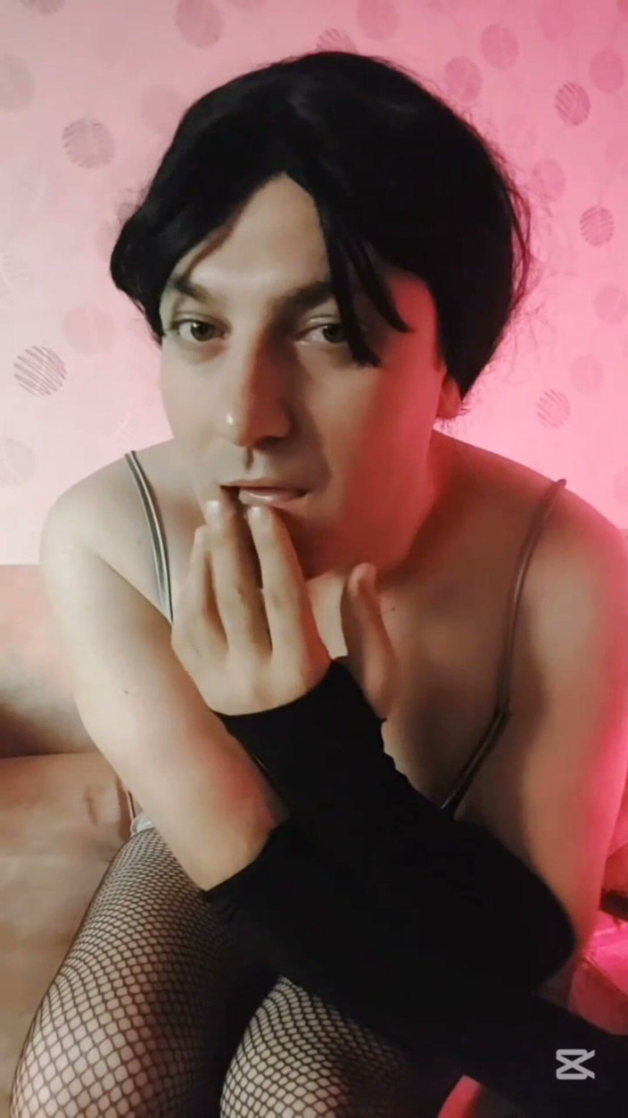 Kitty_Cross: Alien Femboy Kitty Cross Pretty Attractive Butt