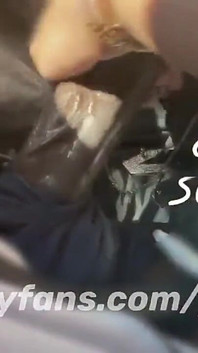 Zdradzająca dziewczyna dała mi loda w słońcu.