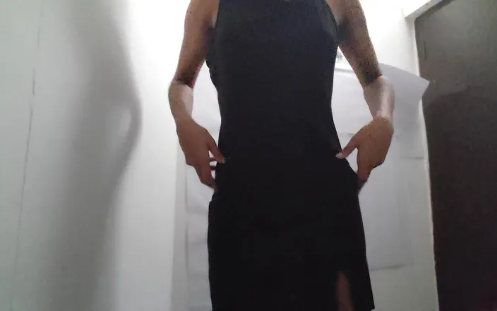 desigirl93: Rich Fingers in My Tight Pussy. Enjoy