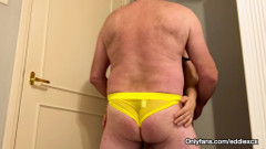 eddiexcxc: Táta a Sstepson si užívají líbání a sání ptáka navzájem