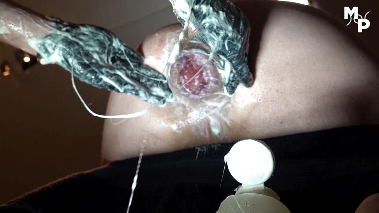 Marcus Pollack Gay: Відтраханий ведмідь отримує квітучу блядувату троянду