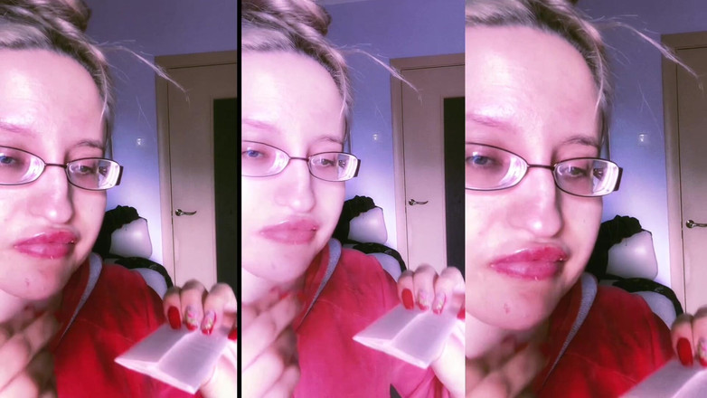 FinDom Goaldigger: Asmr červená rtěnka a mini koláče