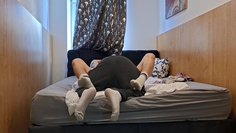 LeoTeenLatinos: Engañando a mi novia con el twink italiano! - Valentino Ettore