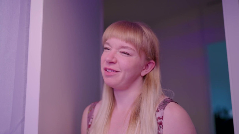 Jolie Lyon: La belle-mère de ma copine veut ta première fois