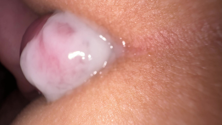 Mia Foster: クリーミーなルームメイト、最もホットなケツの穴との接写ファック