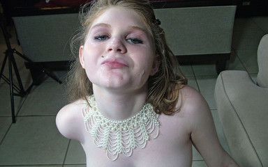 NaughtyMidwestGirls: Emersyn doğu-sevimli küçük yarak emici