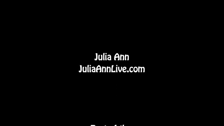 Julia Ann: Foot Slave