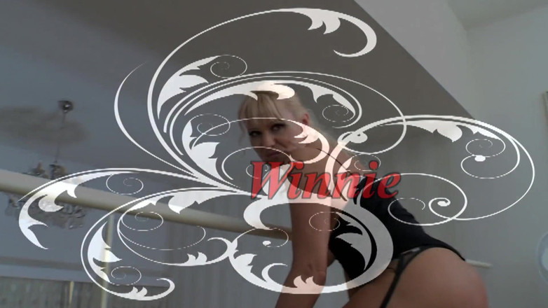 Best Amateur Sex: Ateşli sarışın büyük zenci emiyor ve esmer tutkulu biniyor