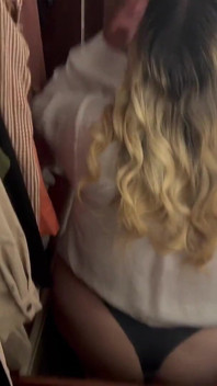 STRINGI SEX ORALNY