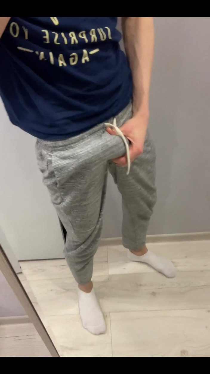 Tommy10boy: Bărbat solo