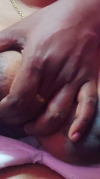 Zoya si tante seksi india lagi foreplay foreplay