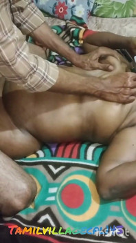 Tamil Aunty with Massager