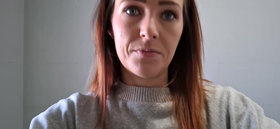 Alicia Robertz: Close na buceta, mijando, compilação