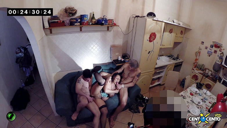 CentoXCento Italia: Máy ảnh gợi cảm 2